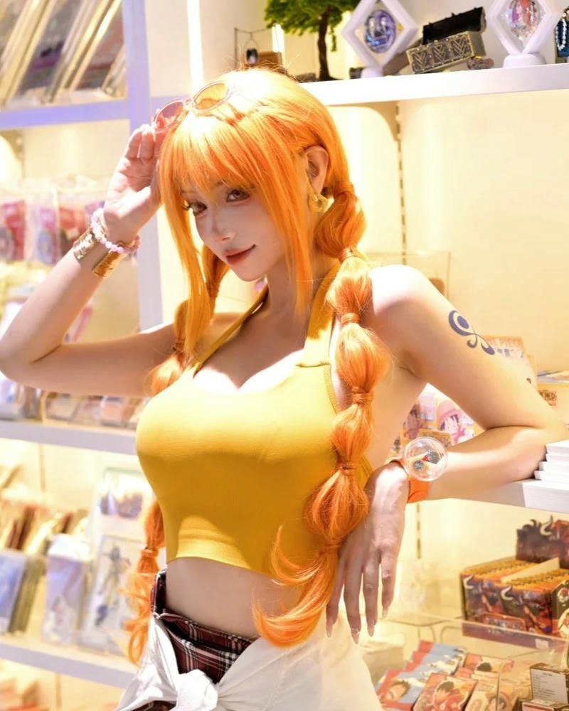 Hình ảnh hóa thân thành Nami ấn tượng tự nhiên