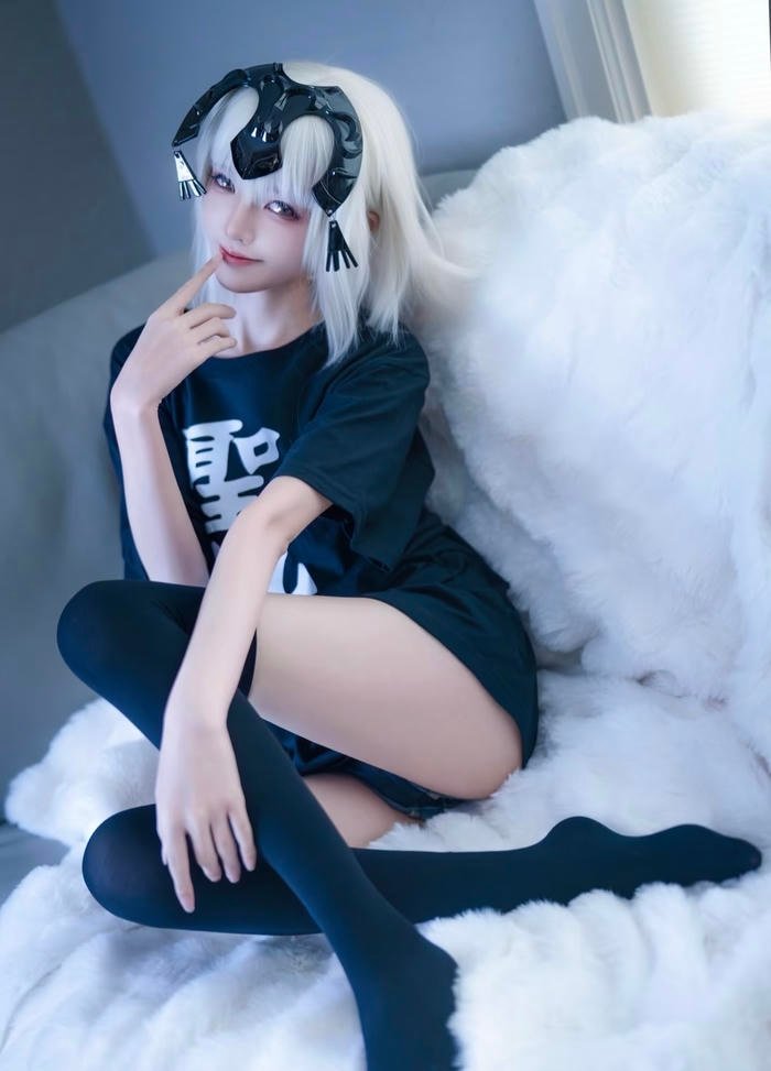 Hình gái xinh cosplay nhân vật anime với diện mạo hài hòa