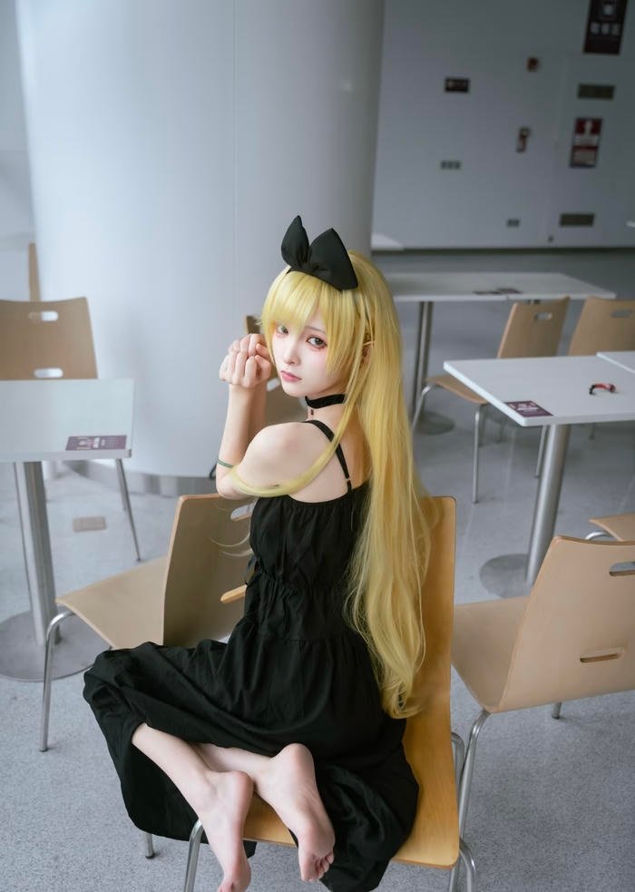 Hình gái xinh cosplay nhân vật anime với hình ảnh cuốn hút
