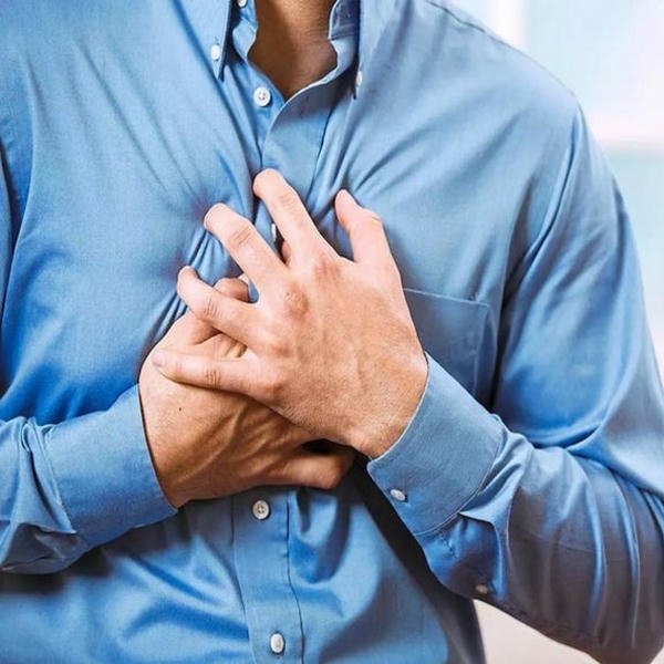 Hình meme phong cách đau tim buồn cười rất mạnh