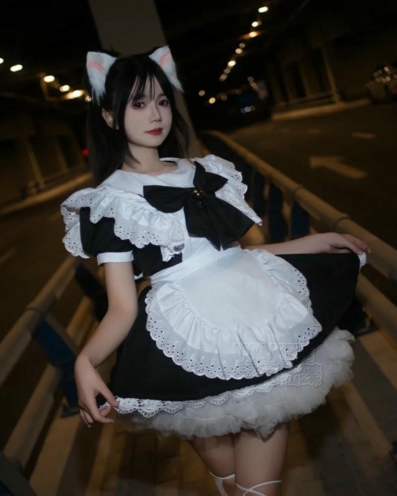 Hình tượng mèo tái hiện qua phong cách cosplay