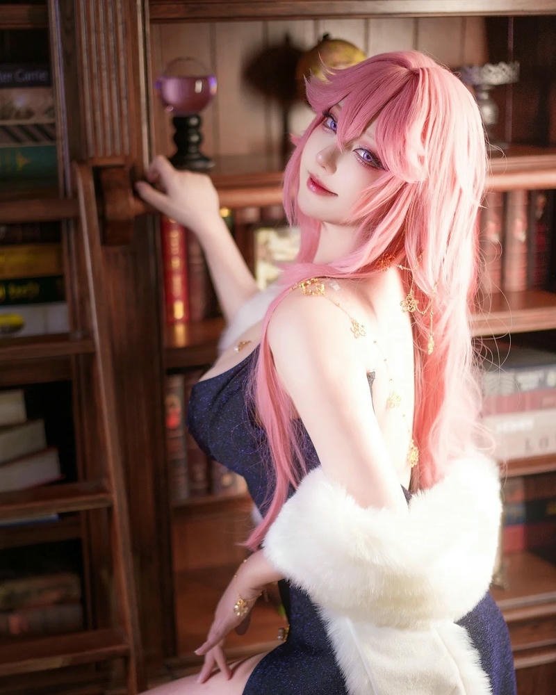 Hình tượng yae miko nổi bật trong phong cách cosplay