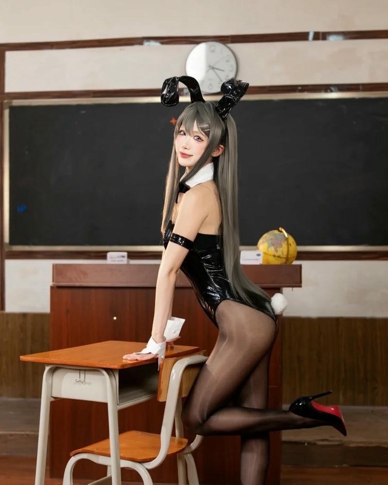 Hóa thân thỏ theo hình thức cosplay rất sinh động