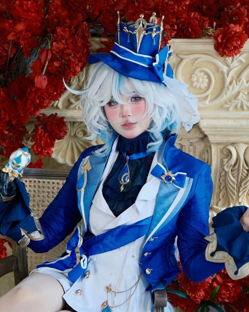 Mai Phương cosplay phong cách hiện đại đầy cá tính