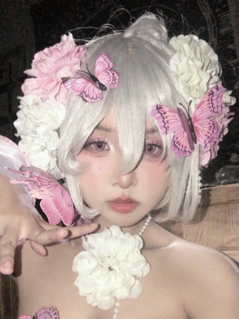 Mai Phương cosplay phong vị nghệ thuật đầy mới lạ