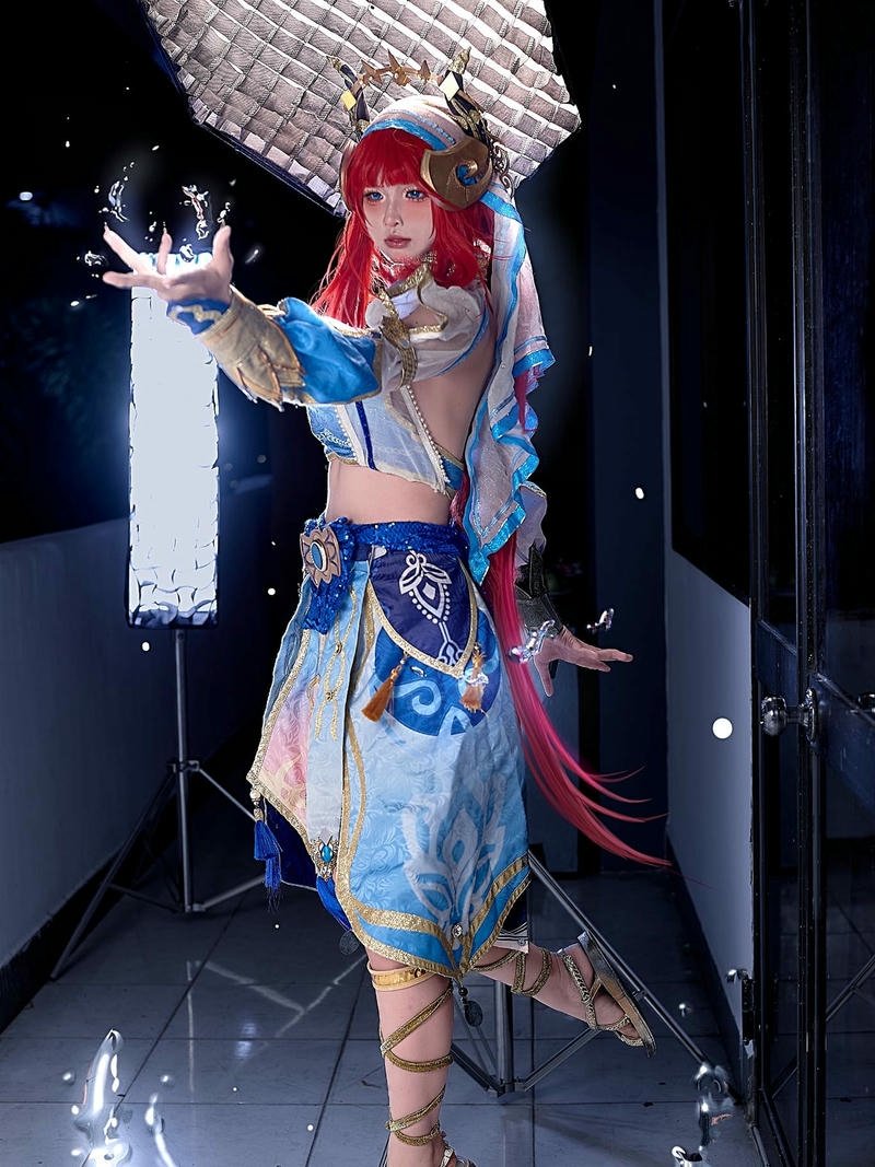 Mai Phương hóa trang với phong cách cosplay đẹp mắt