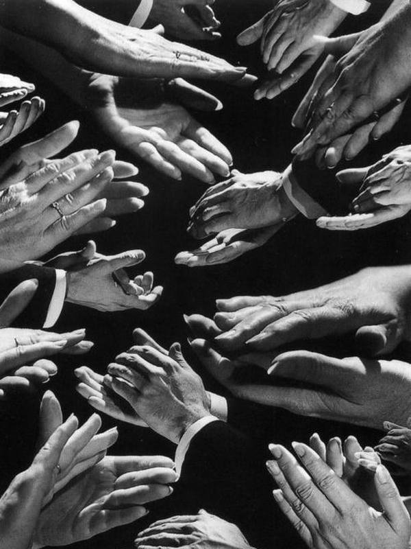 Meme phản hồi tích cực với hành động vỗ tay