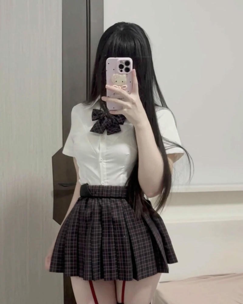 Phong cách hóa thân nữ sinh mang tinh thần trẻ