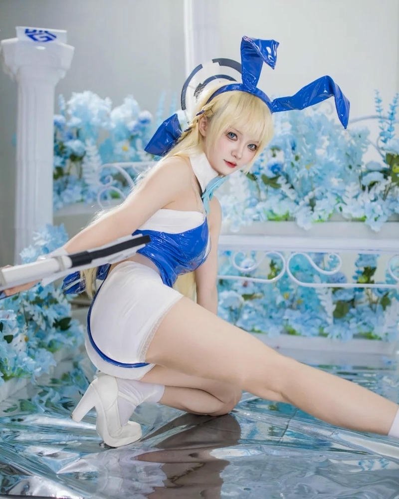 Tạo hình thỏ áp dụng phong cách cosplay sinh động