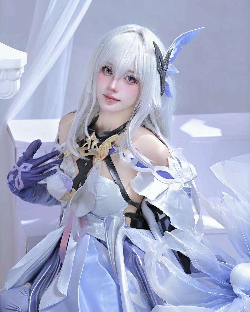 Trang phục cosplay gắn với Nguyễn Thị Hà Vi đẹp