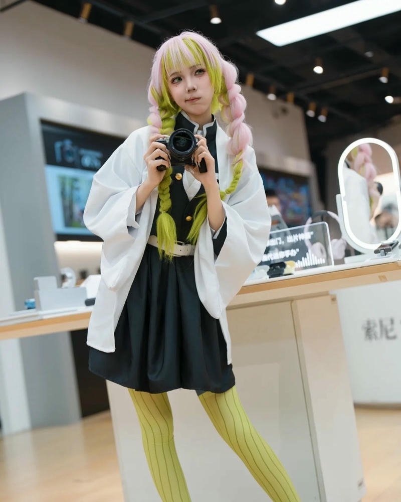 Trang phục lấy cảm hứng luyến trụ qua cosplay