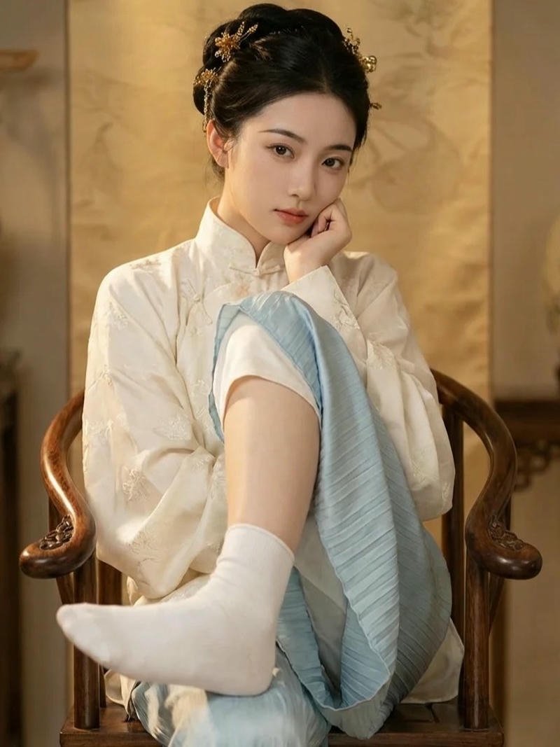 Trang phục xưa kết hợp phong cách cosplay độc đáo