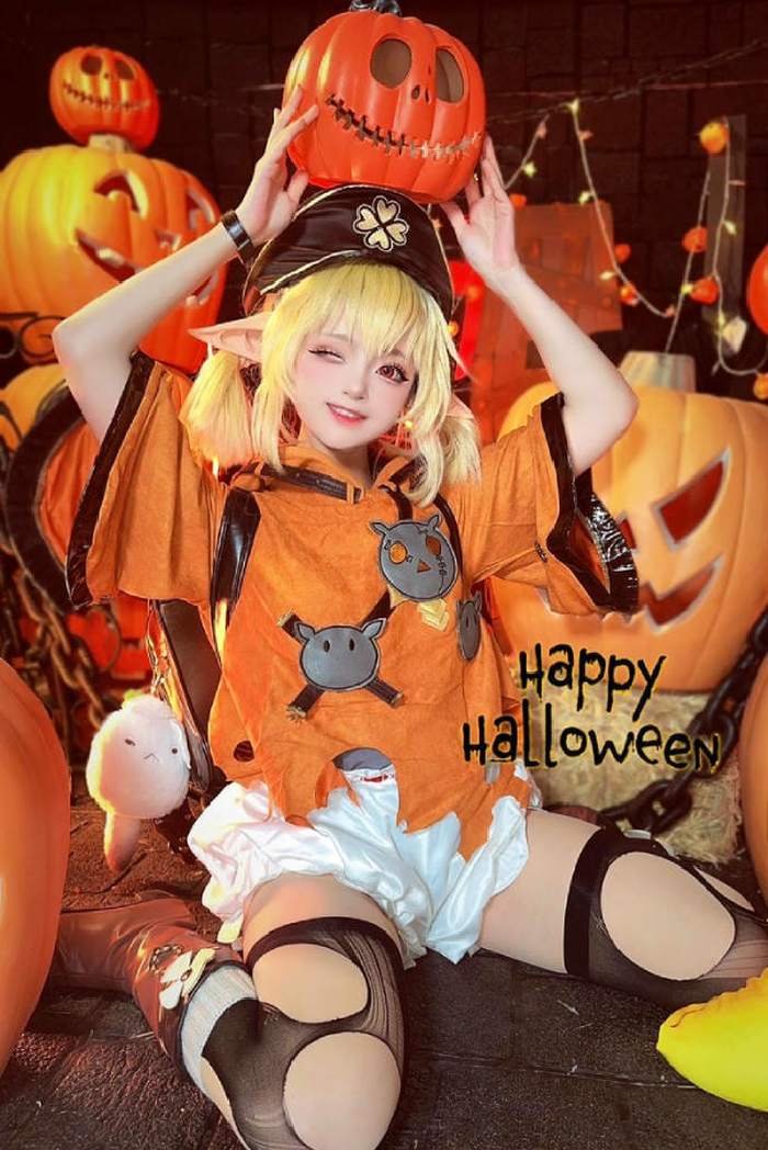 ảnh cosplay halloween nude siêu múp