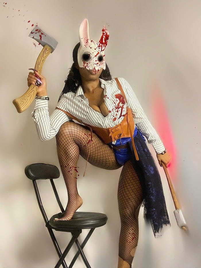 halloween nude vòng một cực khủng