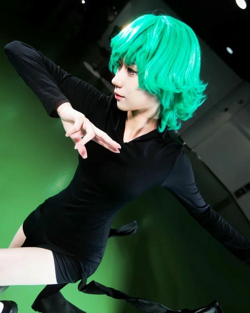 Cosplay Tatsumaki diện mạo sắc sảo nổi bật