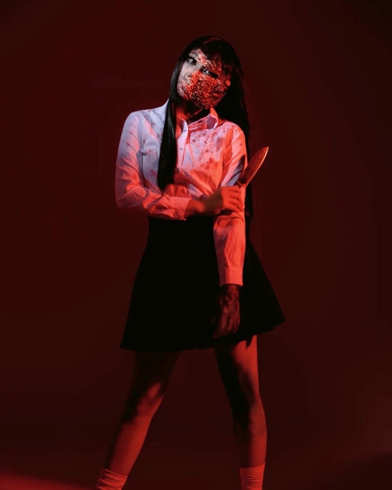 Cosplay ma phong cách dark fantasy cảm giác rợn người