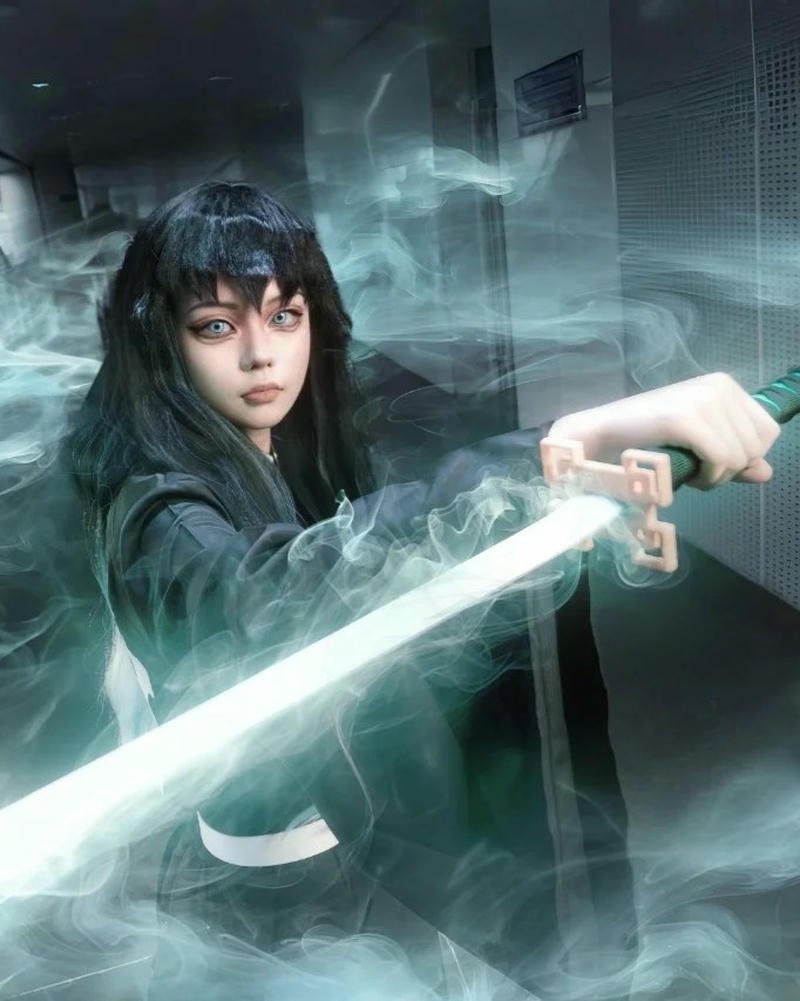 Hà trụ cosplay diện mạo khác biệt đầy sức hút