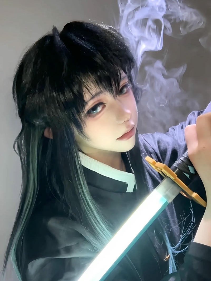 Hà trụ cosplay tạo hình nổi bật đậm cá tính