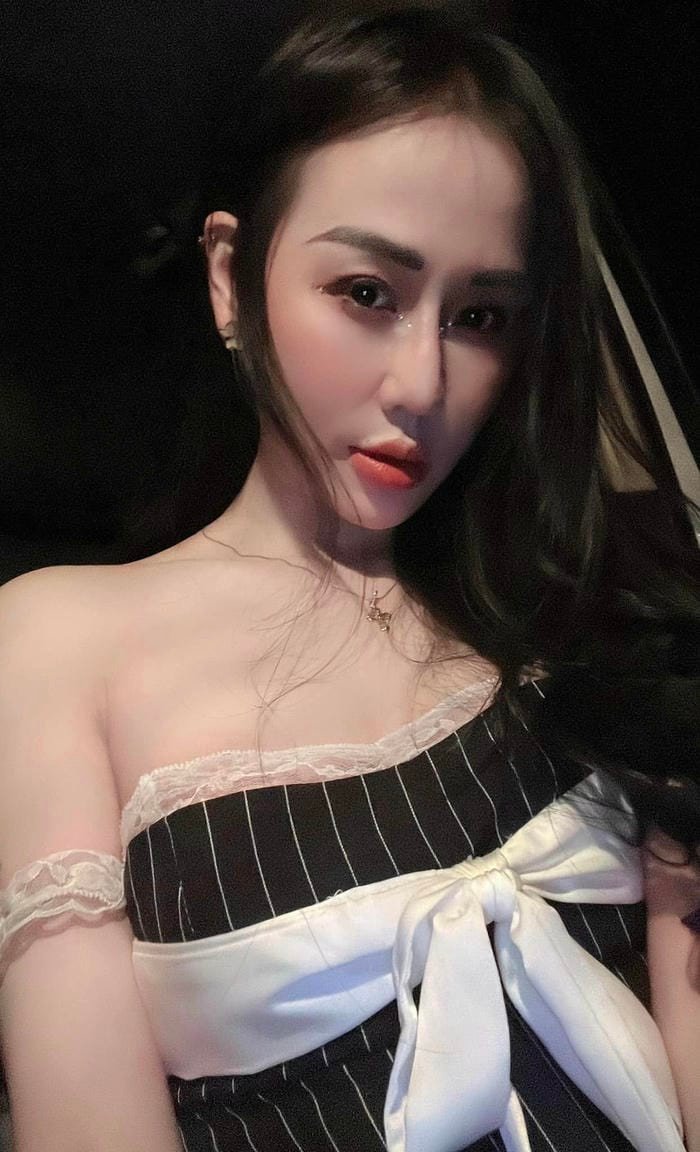 Hình ảnh DJ Tiên Moon bikini phù hợp ảnh đại diện