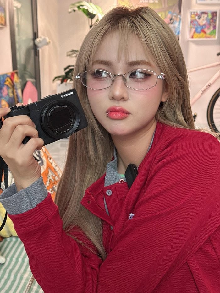 Hình ảnh giải trí tôn nét đẹp MisThy quyến rũ