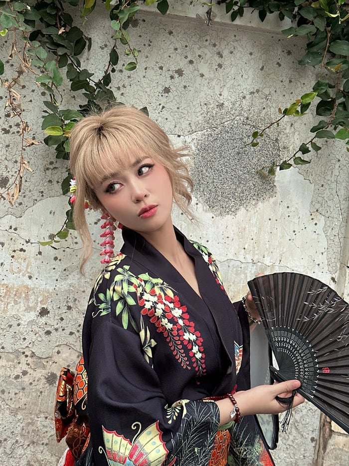 Hình điện thoại mang vibe Misthy sexy trẻ trung