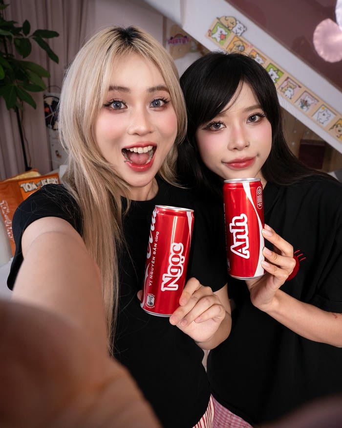 Khoảnh khắc tạo dáng nhẹ nhàng của MisThy