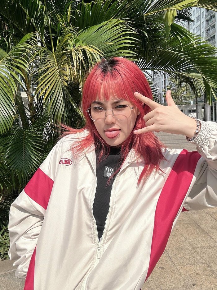 Misthy sexy khoe thần thái tự tin hiện đại