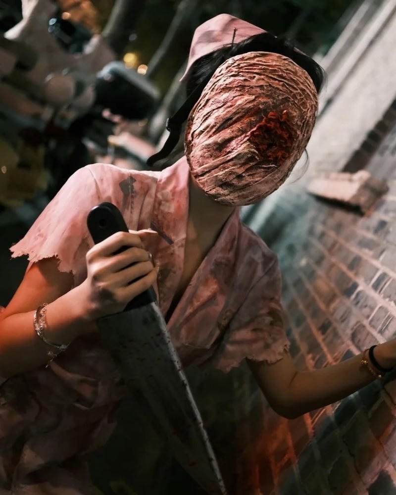 Phong cách cosplay chủ đề ma mang cảm giác rợn