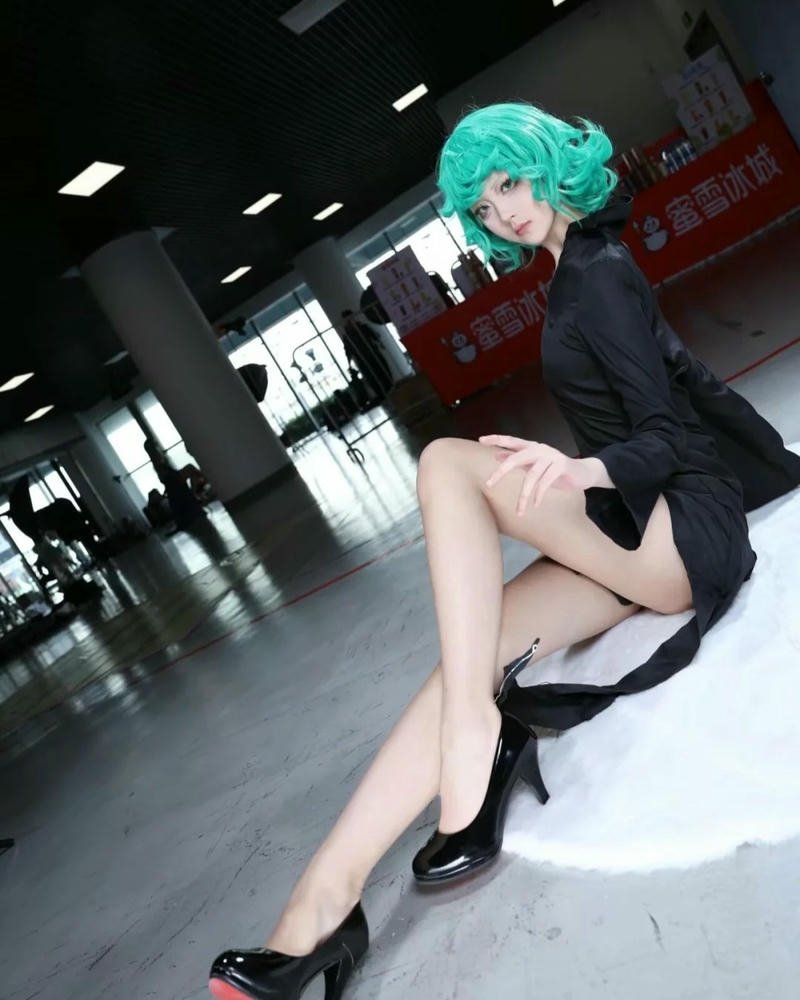 Tạo dáng Tatsumaki theo phong cách cosplay