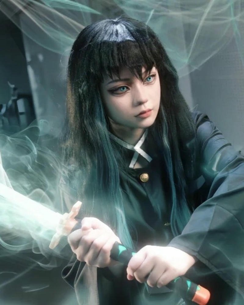 Tạo dáng hà trụ theo tinh thần nhân vật