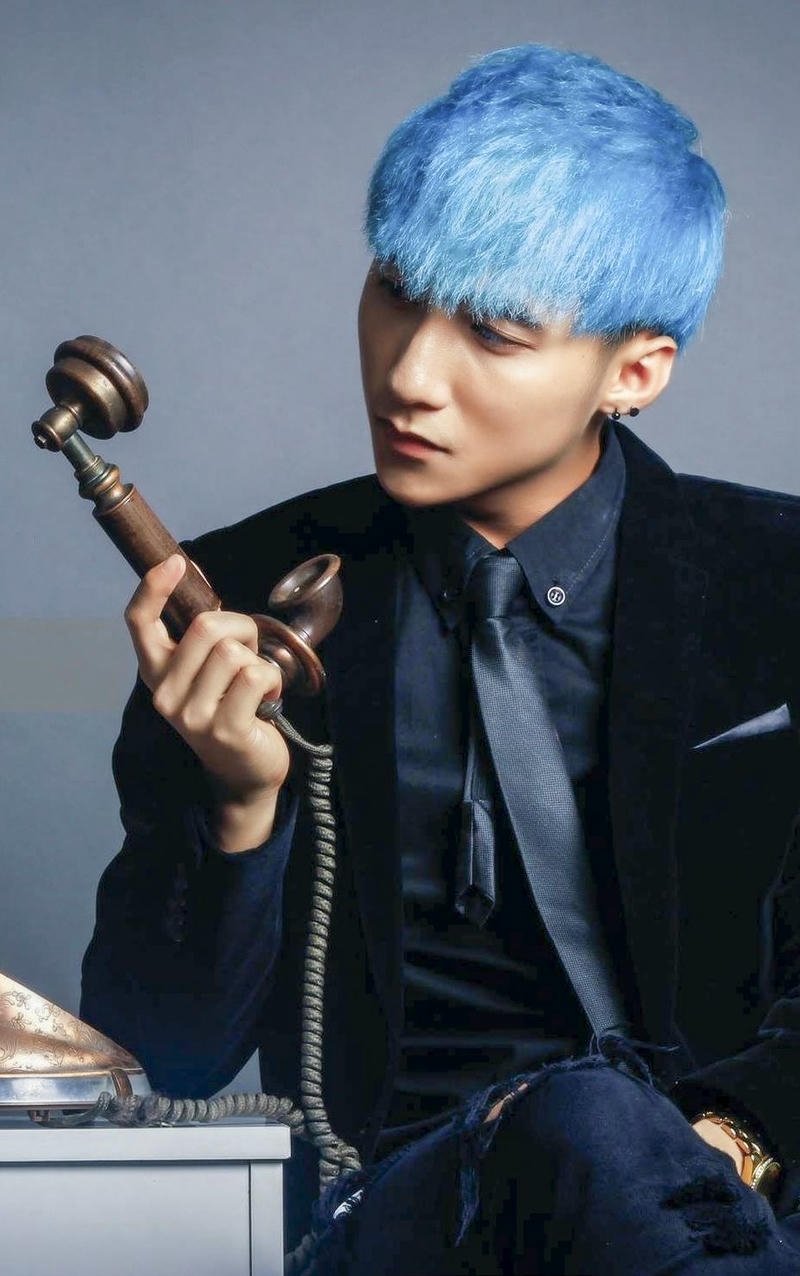 Ảnh Sơn Tùng MTP năng động phù hợp hình nền điện thoại