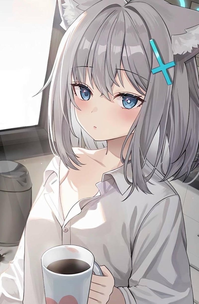 Cô gái anime ecchi với biểu cảm đáng yêu nhẹ