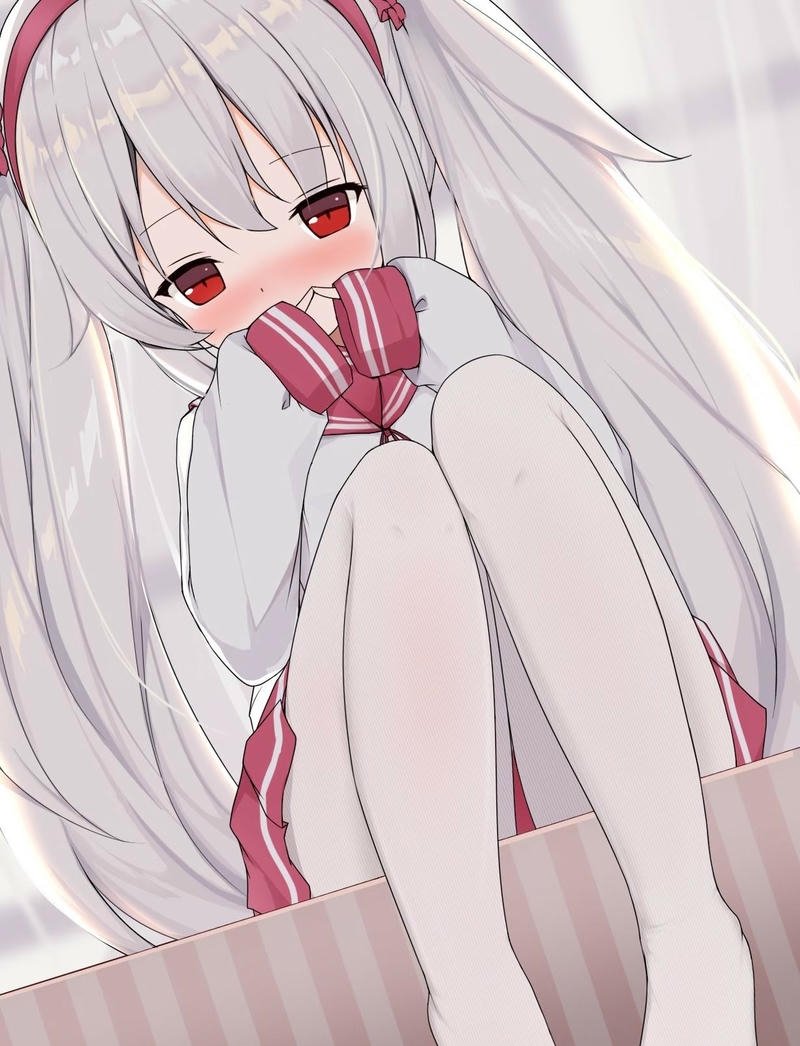 Cô gái anime wibu với biểu cảm đáng yêu