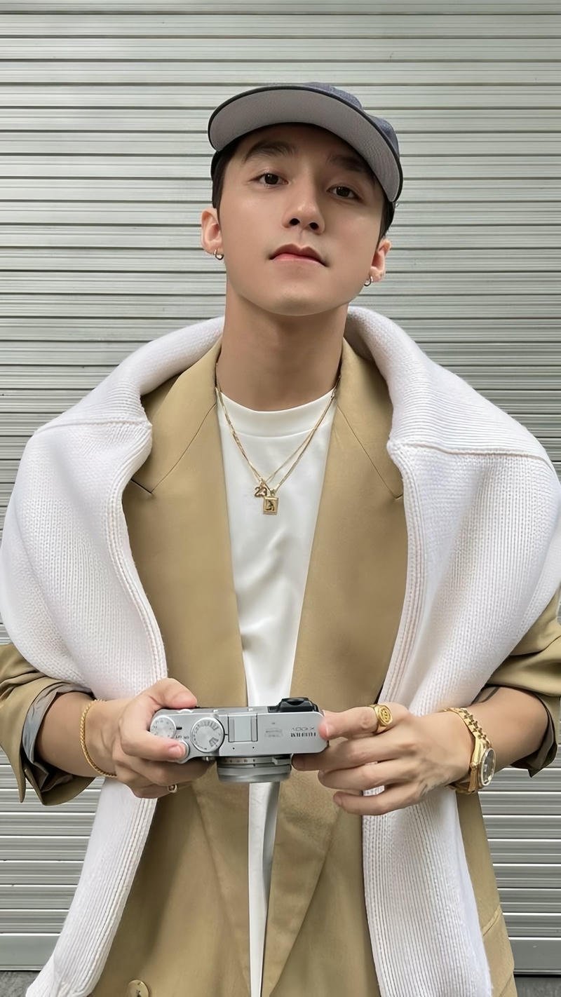 Hình ảnh nền Sơn Tùng MTP hiện đại_