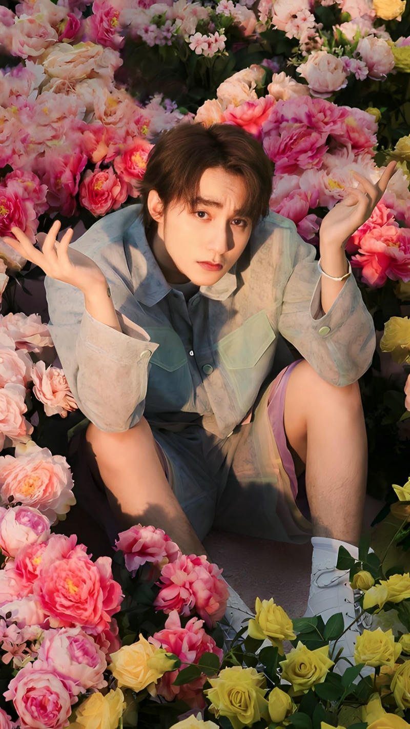 Hình nền Sơn Tùng MTP phong cách trẻ trung đầy năng lượng