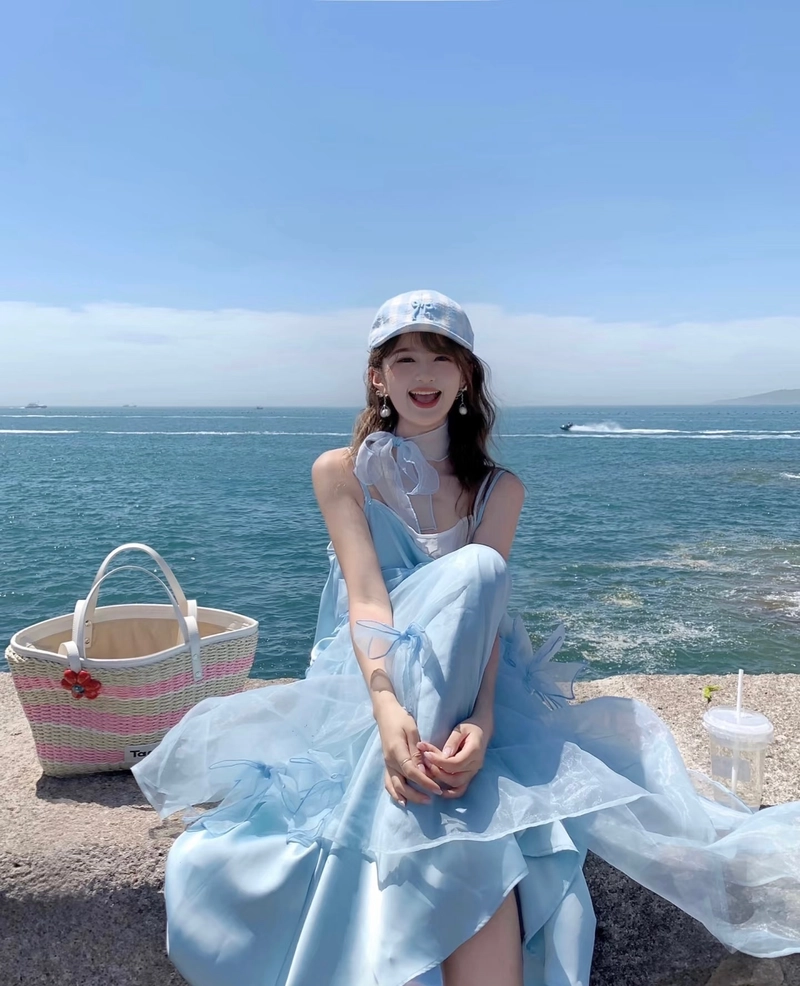 ảnh cô gái tươi như nắng ánh nhìn ấm áp