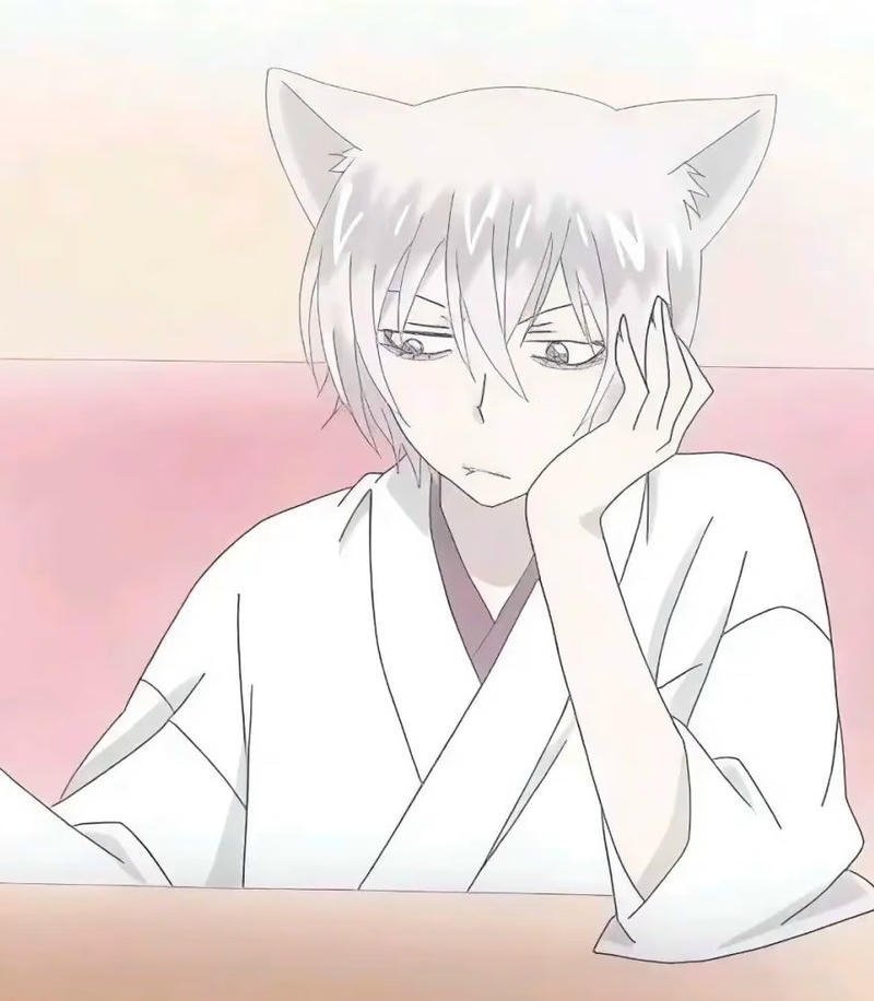 Hình Tomoe anime với ánh nhìn xa xăm
