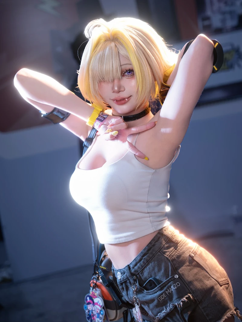 Tạo hình nhân vật nữ hợp style cosplay anime hiện đại