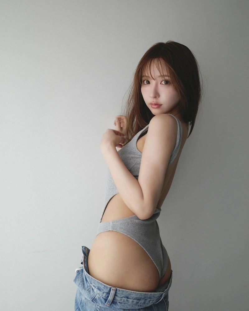 Thân hình nóng bỏng yua mikami bikini sexy quyến rũ