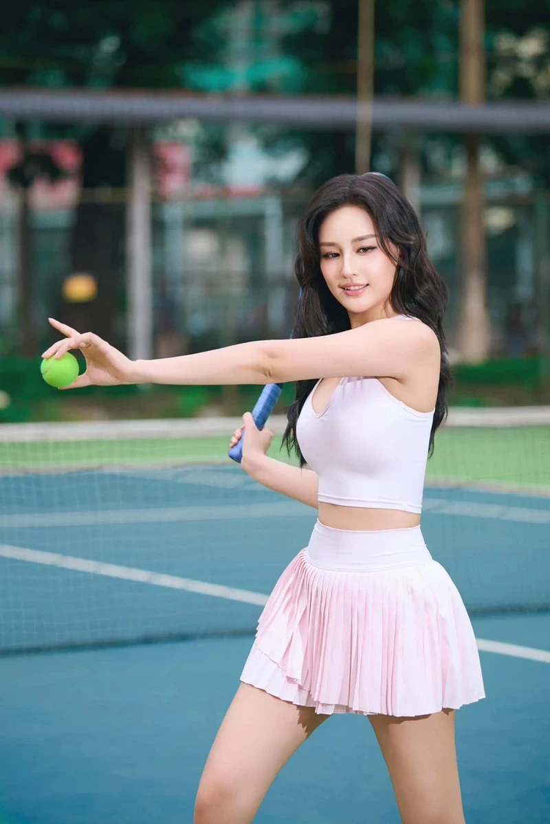 Ảnh xinh Mai Phương Thuý tinh khôi ngây thơ