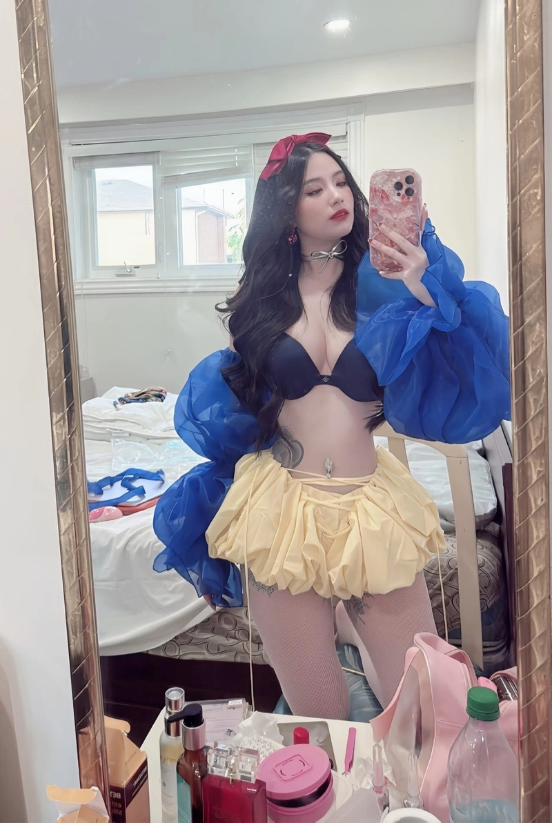 Ảnh Linh Miu sexy khoe đít tròn đầy