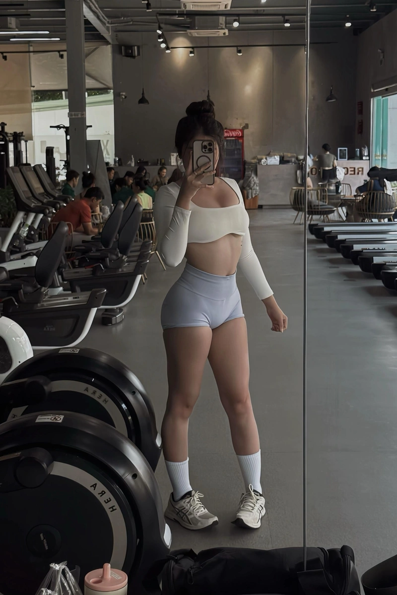 Ảnh TikToker Dii Dii gymer sexy 4K vòng một khủng