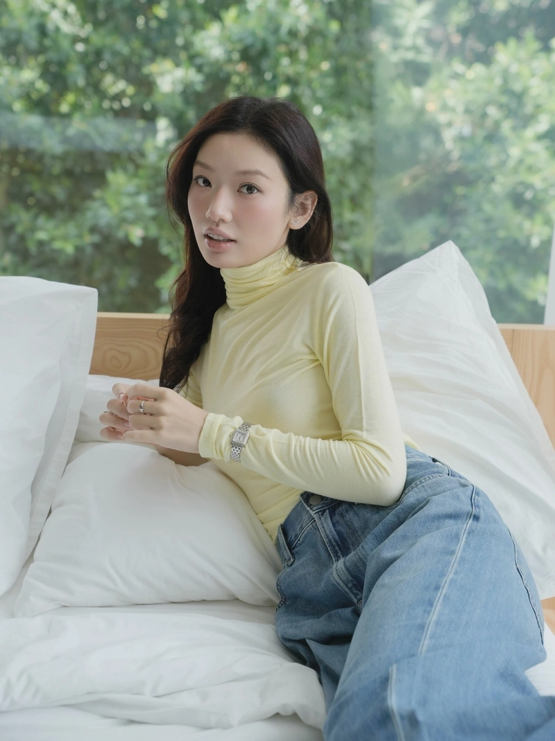 Ảnh TikToker Tống Khánh Linh sexy khoe vòng ba căng tròn