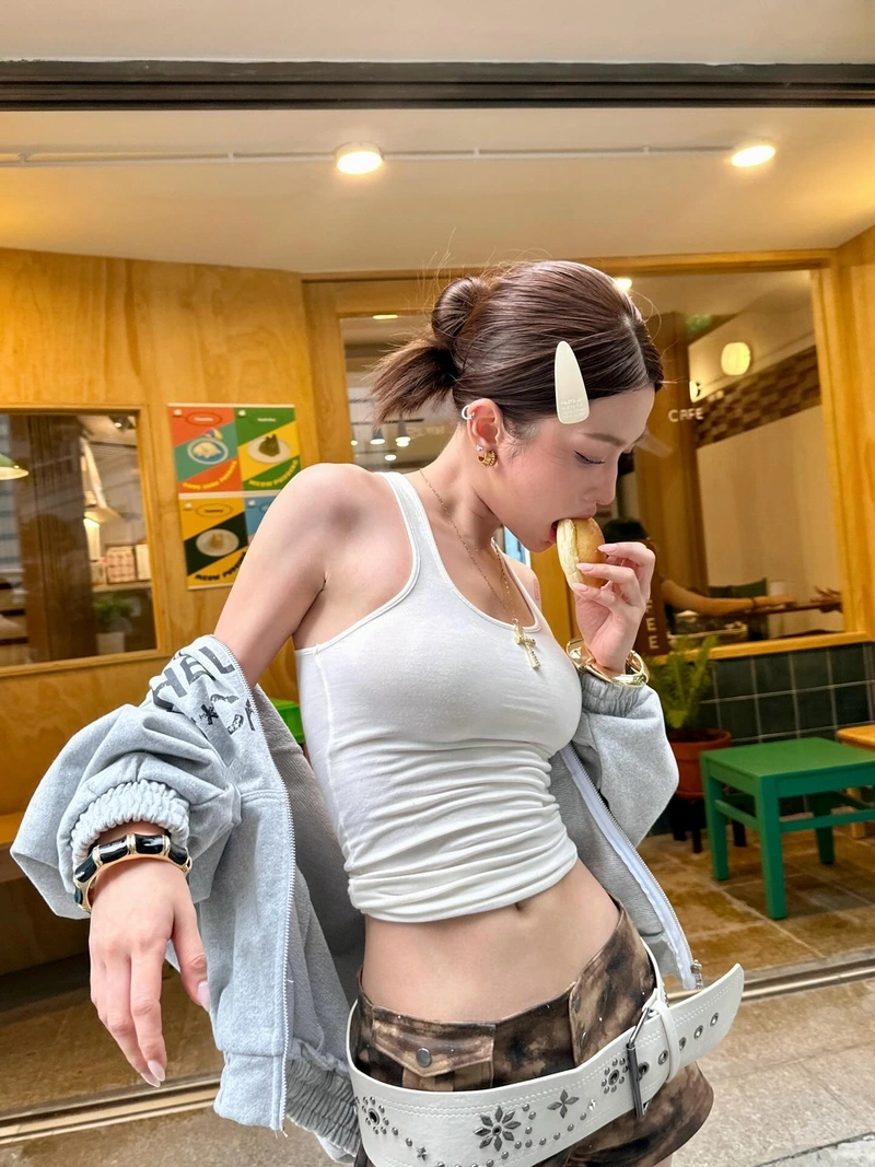 Ảnh Trần Đoàn Bảo Ngọc Nruburn sexy thân hình siêu phẩm