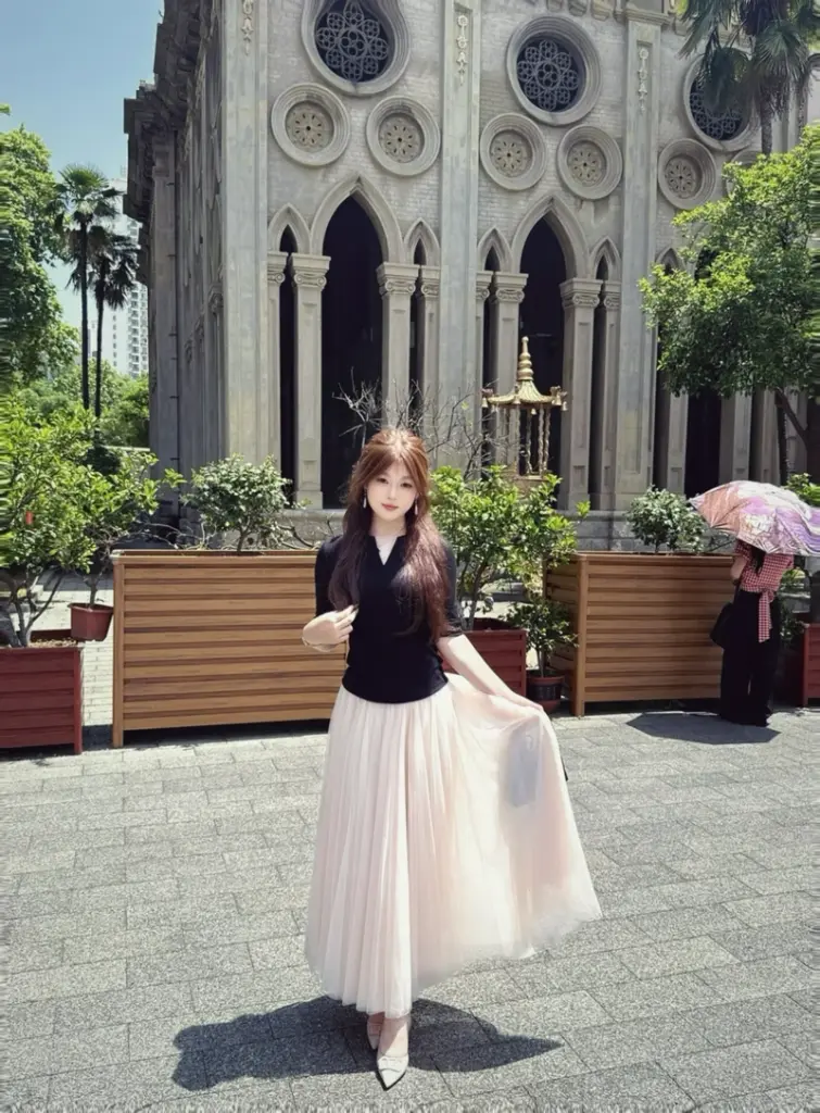 Gái xinh mặc váy lưới cởi hết khoe thân nóng bỏng