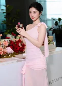 289+ ảnh Jun Vũ bikini body nuột nà gợi cảm khó cưỡng - Homepage featured post