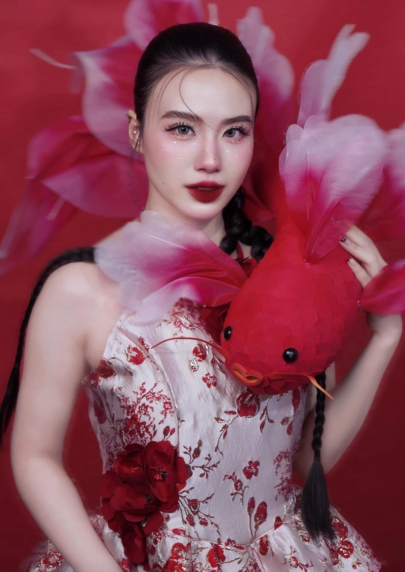 Hình Linh Miu bikini sexy khoe đường cong nóng bỏng