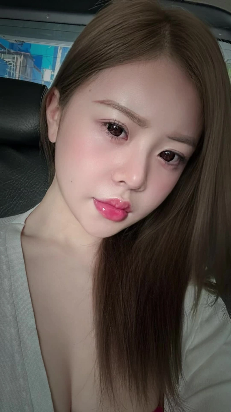 Hình Thảo Baby TikToker sexy khoe vòng ba nóng bỏng full HD