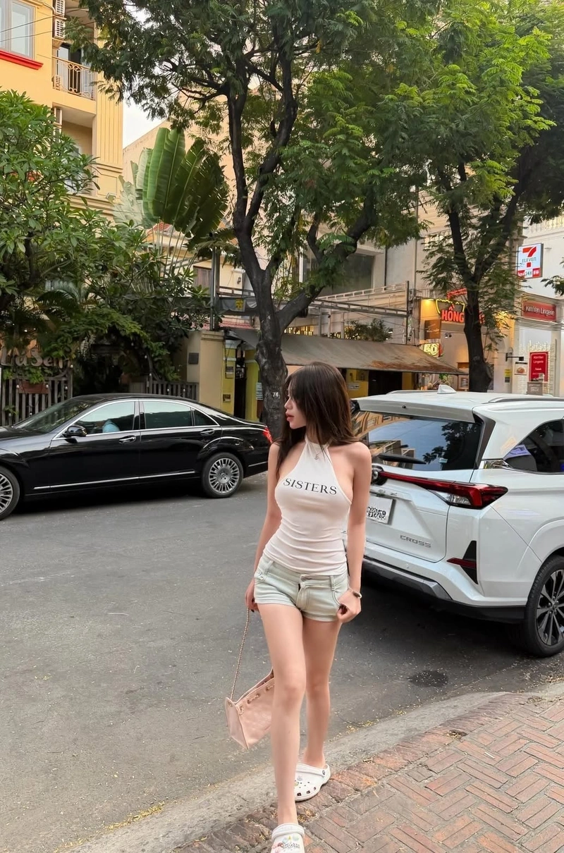 Hình ảnh gái xinh quần ngắn vòng 3 siêu phẩm