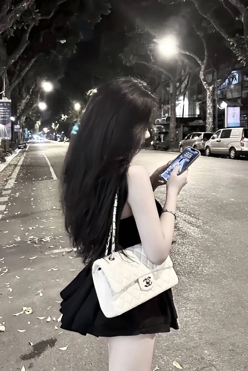 Hình ảnh girl phố duyên dáng nổi bật